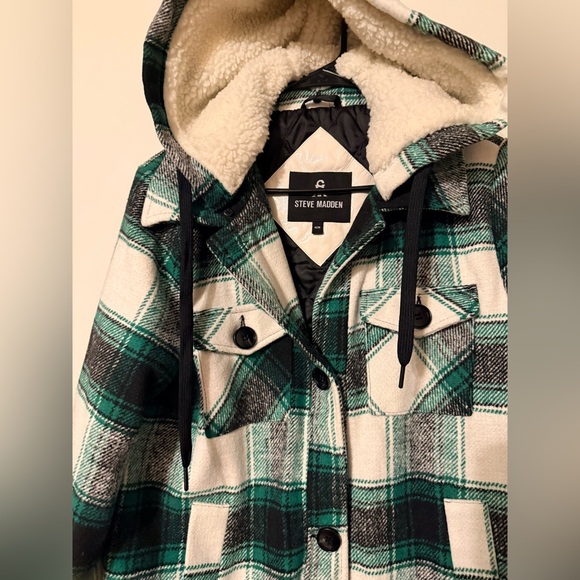 Steve Madden Green, White Plaid Flannel Shirt Jacket Coat Sherpa Lined Hood Sz M - Picture 8 of 12